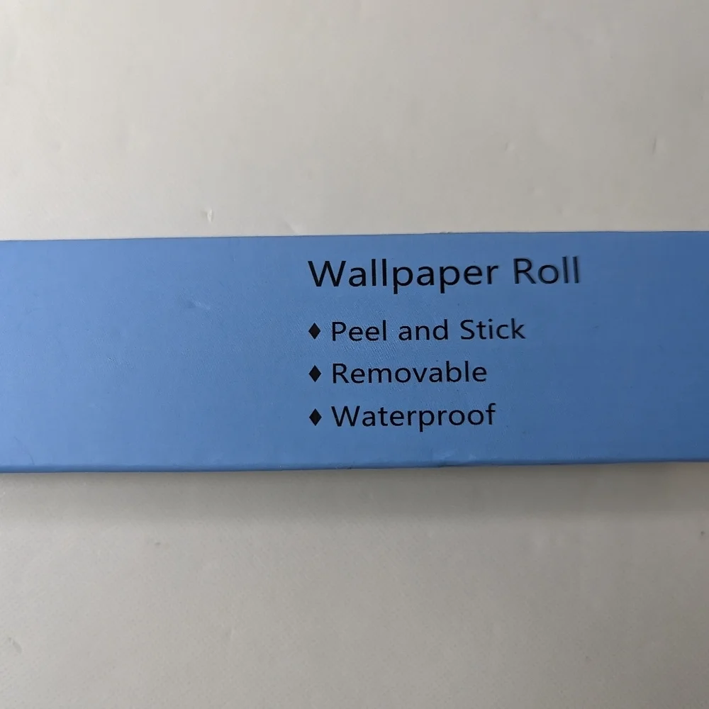 NEW- LACHEERY PEEL AND STICK WALLPAPER 15.8
